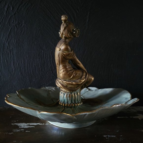 Antique Austrian Porcelain Art Nouveau Woman Centerpiece Raoul Larche - Picture 5 of 12